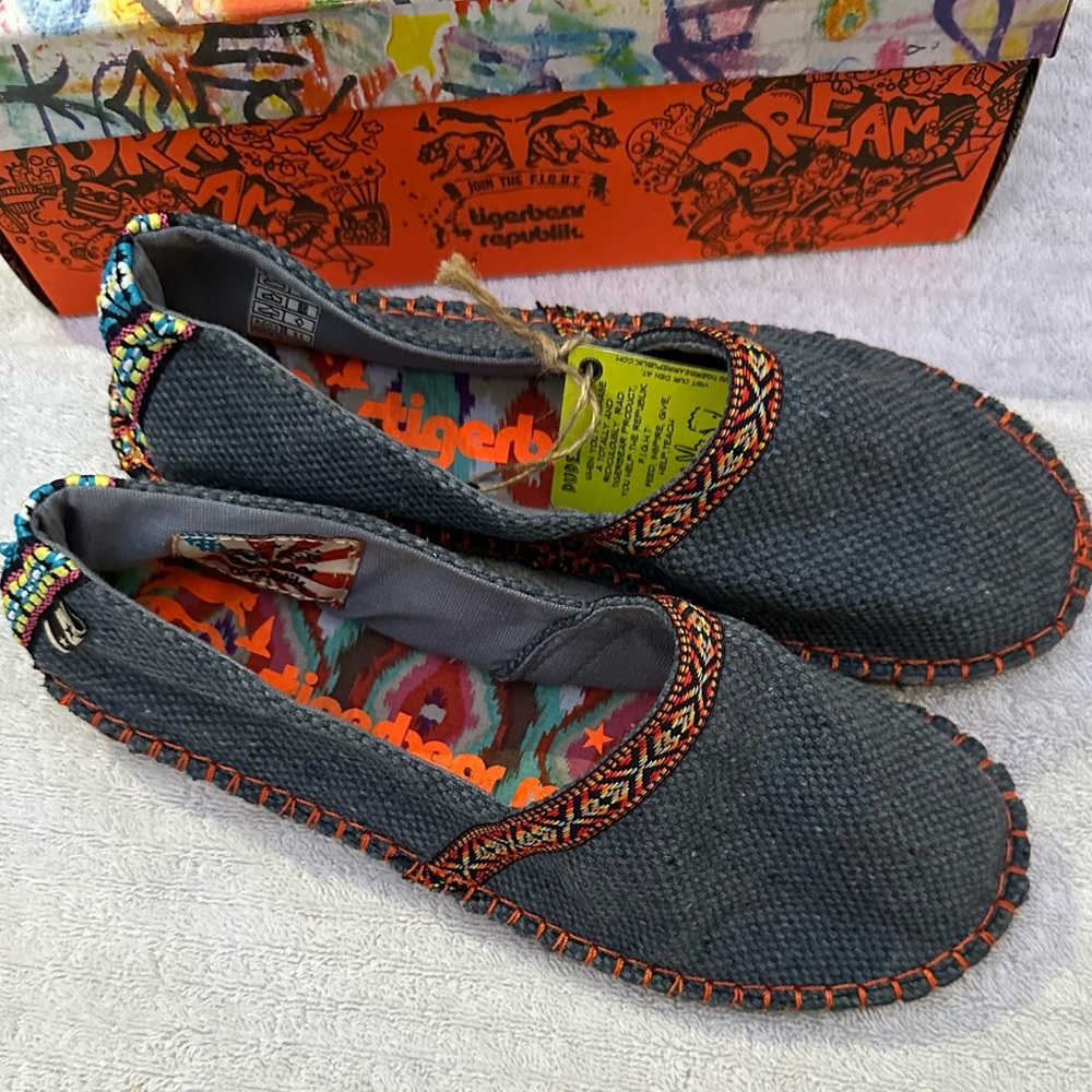 🌻TIGERBEAR REPUBLIK Boho / Festival/ Rasta flats size 9.5🌻